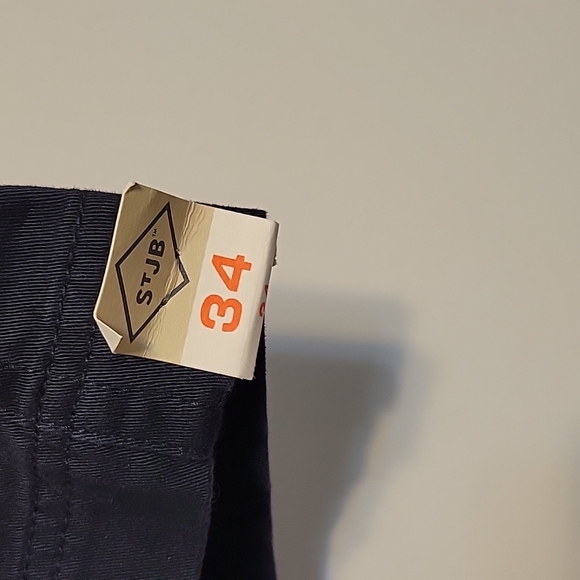 Cargo shorts - Picture 2 of 4